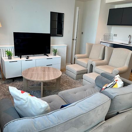 Lovely 1 Bed Apartment - Old Trafford Manchester Exteriör bild