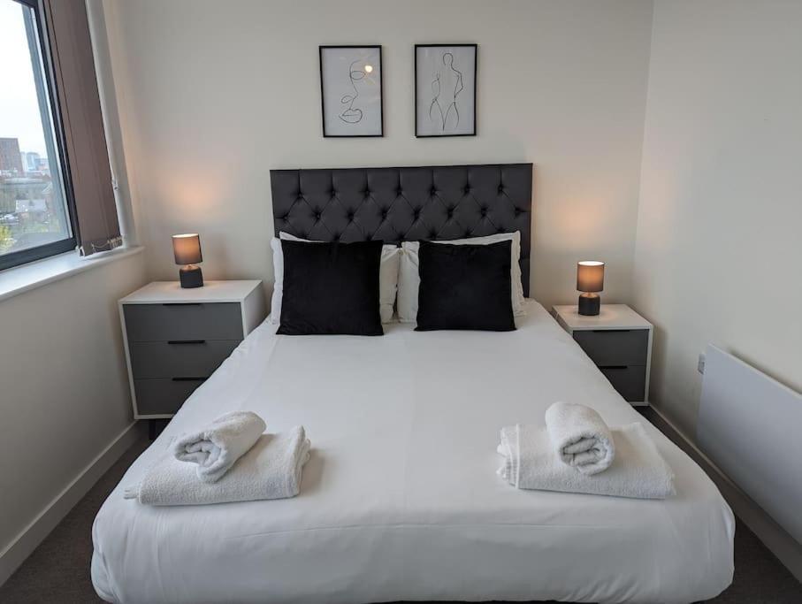 Lovely 1 Bed Apartment - Old Trafford Manchester Exteriör bild